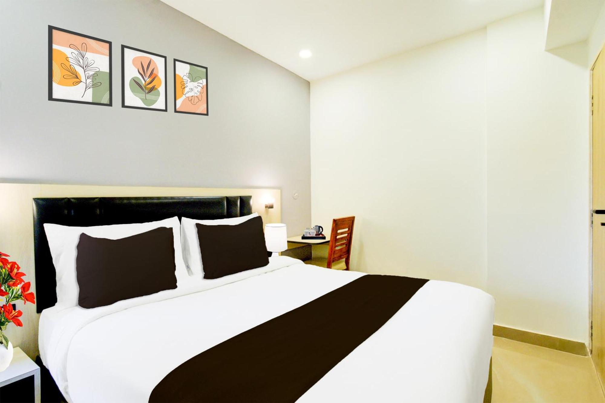 Townhouse Aarav Business Hotel Haydarabad Dış mekan fotoğraf