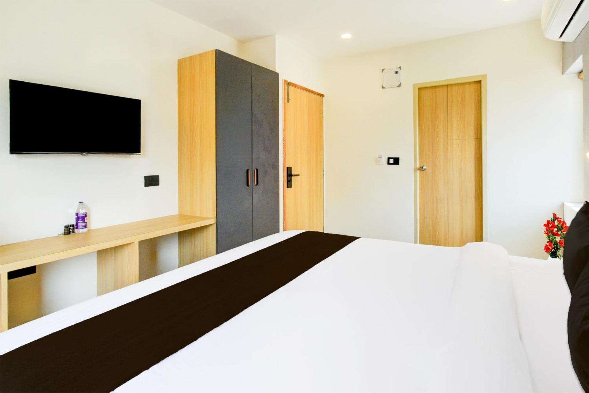 Townhouse Aarav Business Hotel Haydarabad Dış mekan fotoğraf